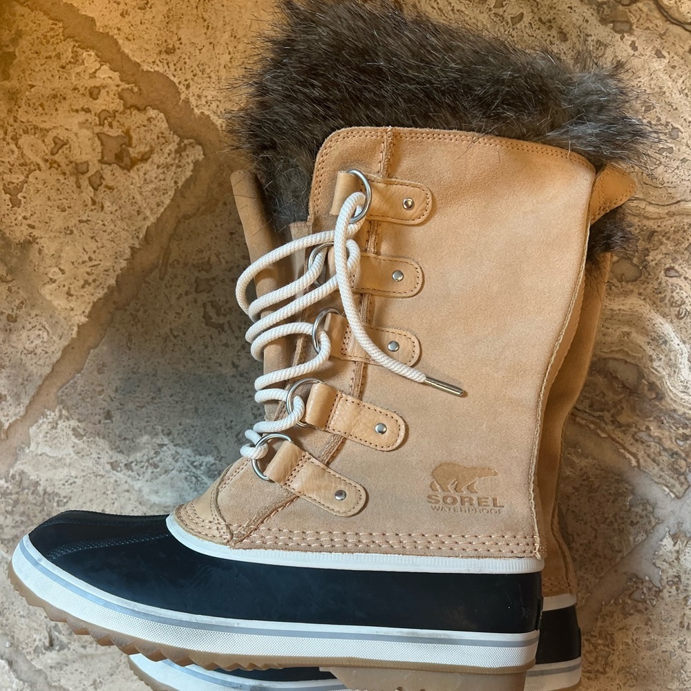 SOREL - Women's Joan of Arctic Waterproof Insulated Winter Boot fur size 10 nwot - Picture 2 of 7